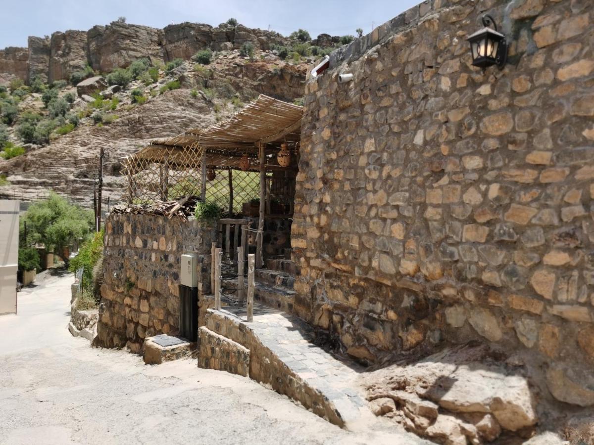 Roses House Oman Ferienhaus *